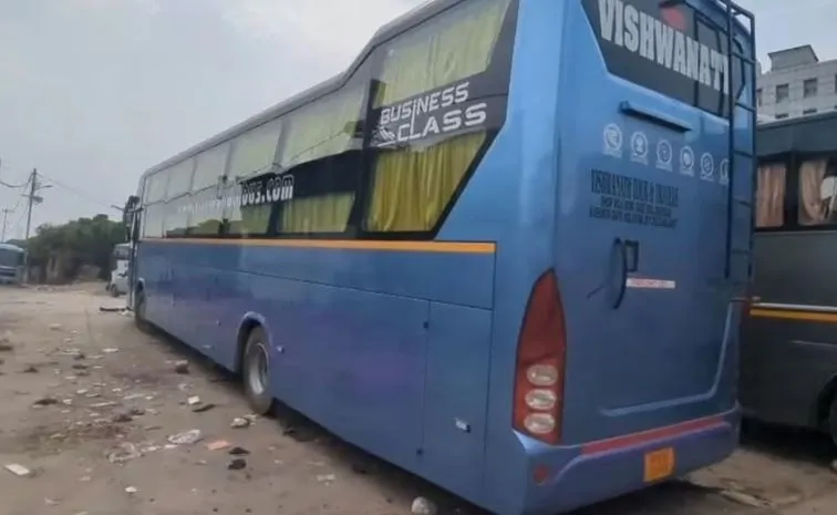 కదులుతున్న స్లీపర్‌ బస్సులో 16 ఏళ్ల బాలికపై అత్యాచారం
