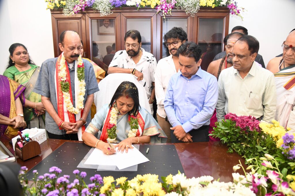 మహిళలకు దక్కిన గౌరవం: గద్వాల విజయలక్ష్మి